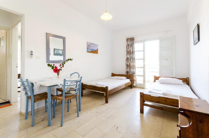 Aris Apartments Малиа Экстерьер фото